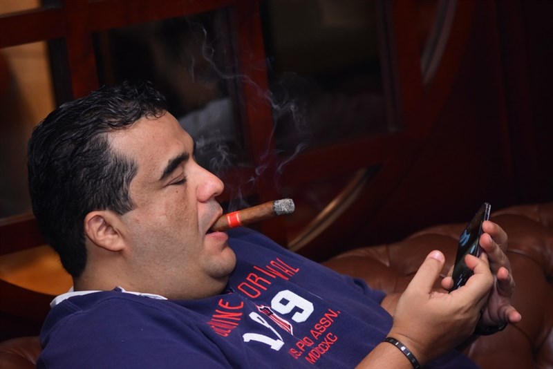 Smoky night at the Candles Lounge - Hilton Beirut Metropolitan Palace
